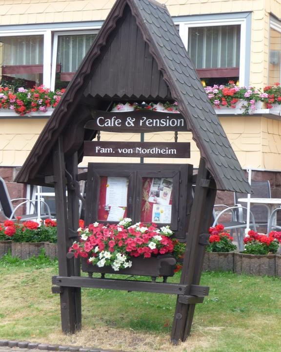 Café-Restaurant und Pension Haus Flora
